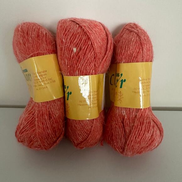 Lot of 3 Red Vintage Reynolds Clover Yarn Linen Light Worsted 135 yards 1.75oz - Picture 3 of 7